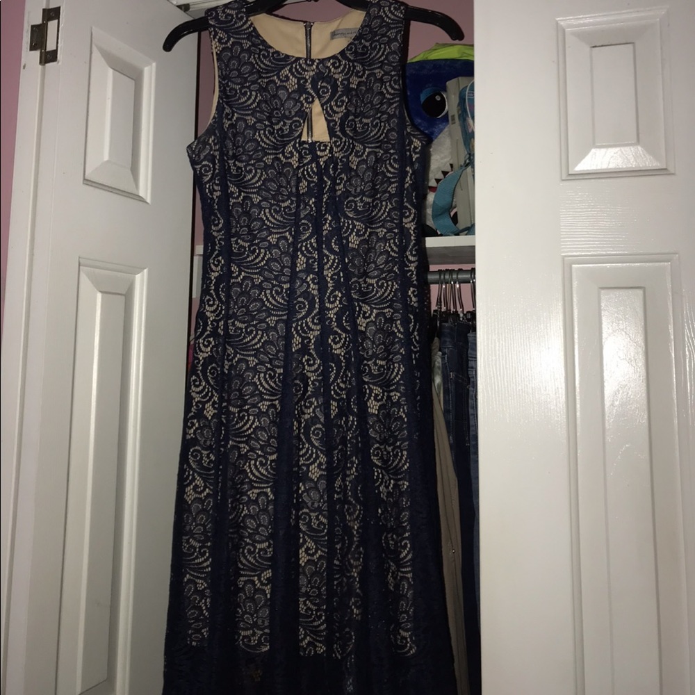 Dress - Picture 2 of 5